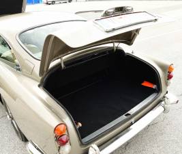 Image 13/50 de Aston Martin DB 5 (1964)
