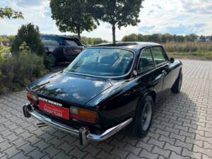Afbeelding 5/24 van Alfa Romeo 2000 GTV (1976)