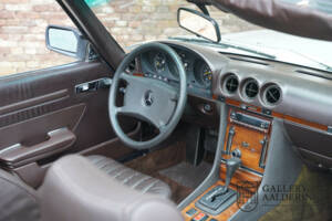 Afbeelding 9/50 van Mercedes-Benz 280 SL (1981)