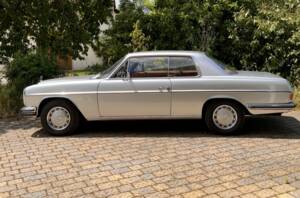 Immagine 1/7 di Mercedes-Benz 250 CE (1972)