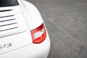 Image 5/38 of Porsche 911 Carrera GTS (2011)