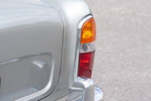 Image 27/50 of Rolls-Royce Silver Shadow I (1973)