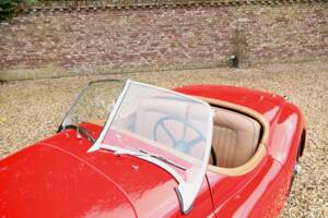 Image 20/50 of Jaguar XK 120 SE OTS (1954)