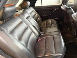 Bild 19/46 von Mercedes-Benz 300 SE (1990)