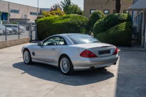 Image 9/86 de Mercedes-Benz SL 500 (2002)