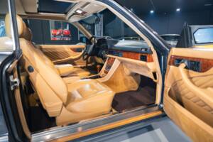 Bild 28/37 von Mercedes-Benz 560 SEC (1990)