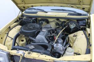 Image 9/12 of Mercedes-Benz 200 D (1982)