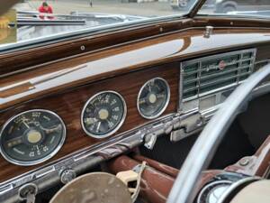 Image 5/8 of Plymouth Special Suburban (1950)
