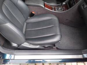 Afbeelding 18/32 van Mercedes-Benz CLK 230 Kompressor (2001)
