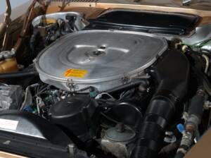 Image 19/47 de Mercedes-Benz 560 SL (1987)