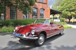 Image 1/21 de Citroën DS 19 Chapron (1961)