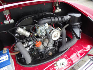 Image 30/63 of Volkswagen Karmann Ghia 1500 (1971)