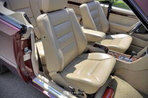Bild 58/79 von Mercedes-Benz E 220 (1996)