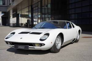 Afbeelding 18/74 van Lamborghini Miura P 400 (1968)