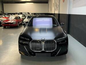 Image 26/50 de BMW i7 eDrive50 (2023)