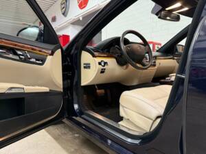 Image 7/18 of Mercedes-Benz S 450 4MATIC (2007)