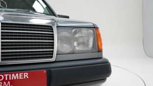 Imagen 15/15 de Mercedes-Benz 230 E (1988)