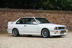 Image 27/50 of BMW M3 (1990)