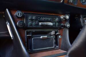 Image 14/23 de Triumph Stag (1972)