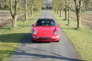 Imagen 3/46 de Porsche 911 Carrera (1997)