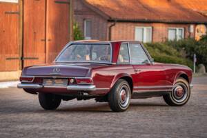 Image 12/70 de Mercedes-Benz 230 SL (1966)