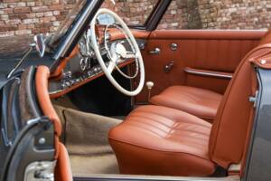 Image 49/50 of Mercedes-Benz 190 SL (1960)