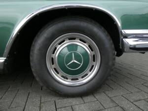 Afbeelding 24/26 van Mercedes-Benz 280 SE 3,5 (1970)