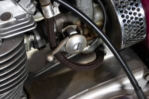 Image 50/50 de Triumph T 150 V Trident (1974)