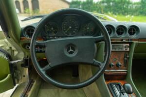 Image 44/50 de Mercedes-Benz 500 SLC (1984)