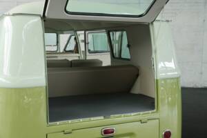 Image 28/47 of Volkswagen T1 minibus (1961)