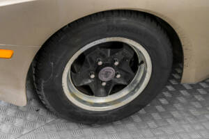 Afbeelding 23/50 van Porsche 944 (1983)