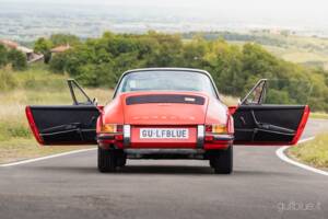 Immagine 35/51 di Porsche 911 2.2 E (1970)