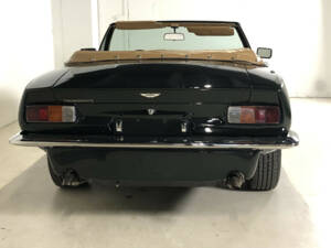 Immagine 11/32 di Aston Martin V8 Volante (1982)