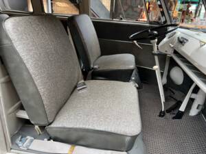 Image 25/36 of Volkswagen T1 minibus (1963)