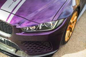 Image 41/50 of Jaguar XE SV Project 8 (2018)