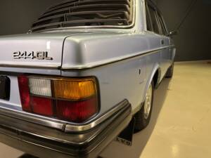 Imagen 22/63 de Volvo 244 (1981)