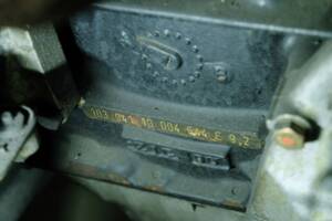 Bild 10/50 von Mercedes-Benz 260 SE (1990)