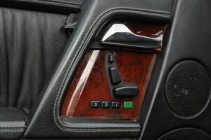 Image 34/50 of Mercedes-Benz SL 600 (1994)