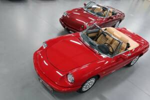 Immagine 27/28 di Alfa Romeo 2.0 Spider (1990)