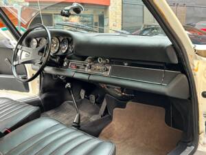 Bild 13/25 von Porsche 911 2.0 E (1968)
