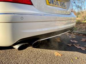 Image 32/47 of Mercedes-Benz E 63 AMG (2006)