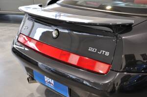 Immagine 15/39 di Alfa Romeo GTV 2.0 JTS (2005)
