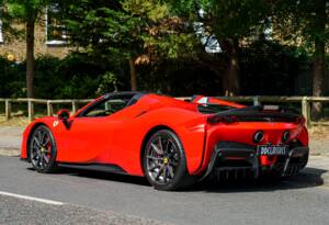 Image 4/37 of Ferrari SF90 Spider (2023)