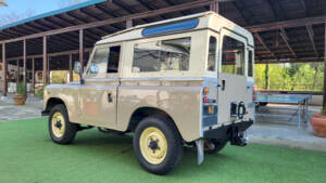 Bild 14/39 von Land Rover 88 (1981)