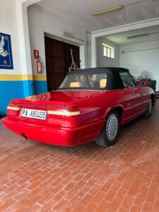 Image 2/23 of Alfa Romeo 1.6 Spider (1991)
