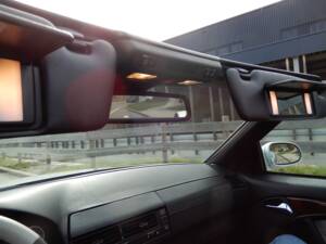 Image 25/25 of Mercedes-Benz SL 500 (2000)