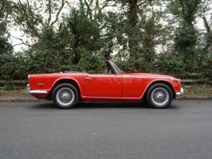 Image 7/21 of Triumph TR 5 PI (1968)