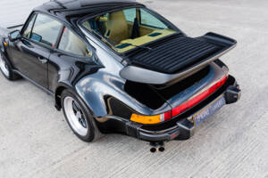 Image 27/67 de Porsche 911 Turbo 3.3 (1986)