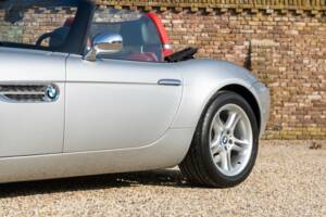 Image 34/50 of BMW Z8 (2002)