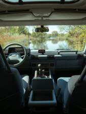 Image 14/18 of Land Rover Discovery (1990)